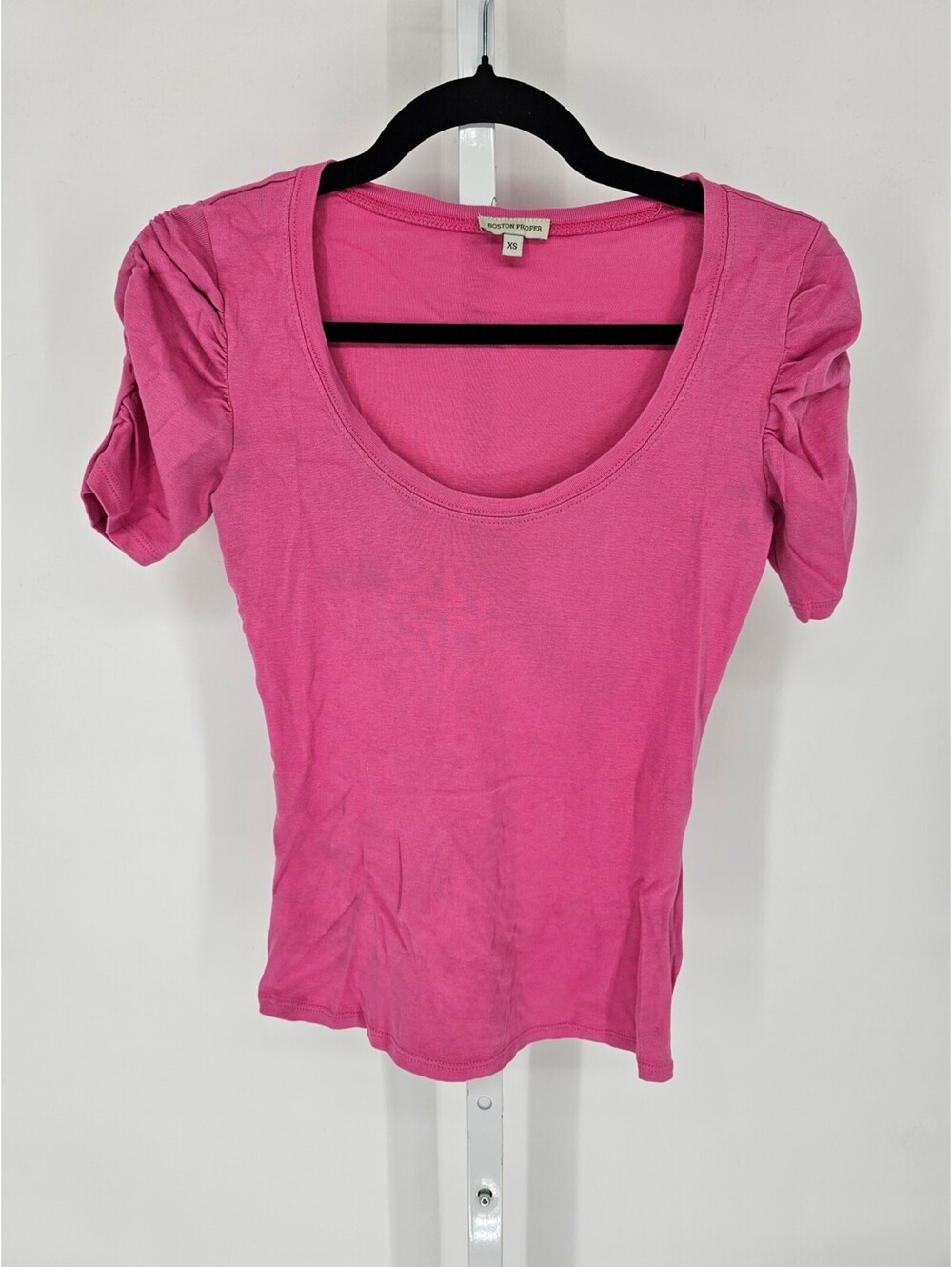 Boston Proper Womens Sz XS Scoop Neck Short Sleeve Top Bright Pink Y2K